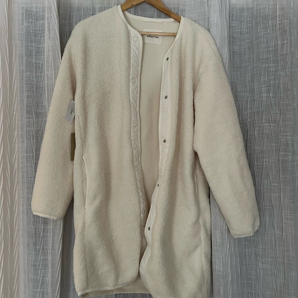 Aritzia Wilfred Free Button up Sherpa Long Liner size Small NWT